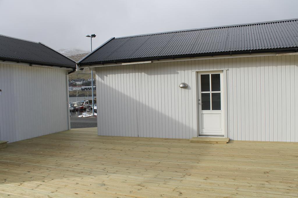 Kristjanshavn Hotel Mithvagur Bagian luar foto